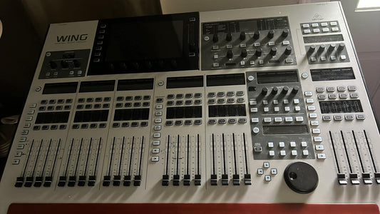 Behringer Wing Desk Console